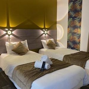 Zimmer mit zwei Einzelbetten
